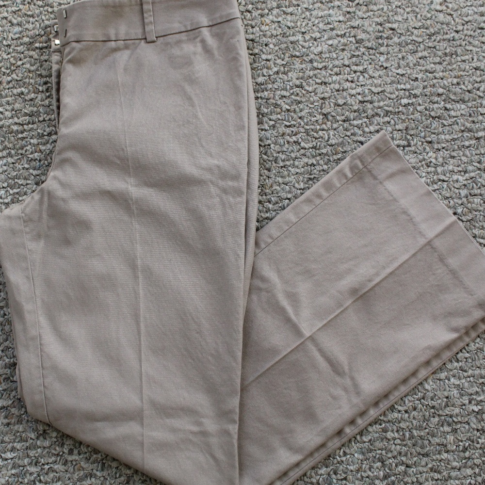 🎈ANN TAYLOR LOFT Women's  Pants Size 8P Beige